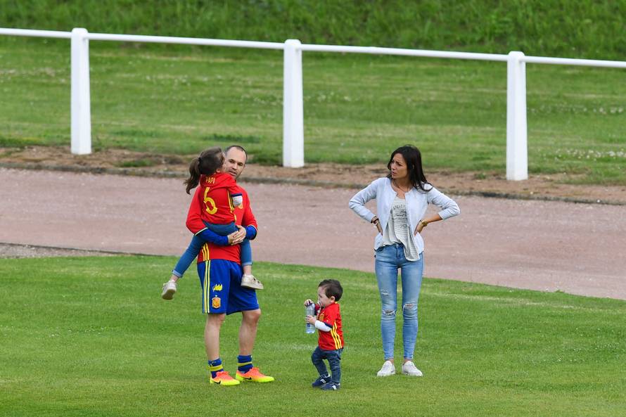 Spain Training Session - UEFA Euro 2016