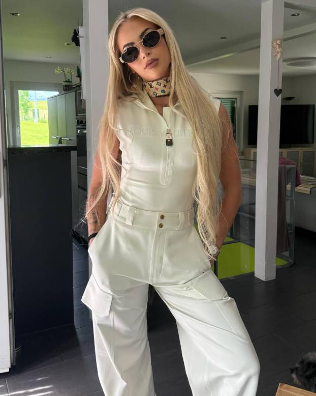 FOTO Alisha Lehmann 'zapalila' Oktoberfest; jedan detalj sve je otkrio o ljubavnom statusu...