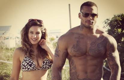 Kelly Brook prekinula zaruke i vezu s Davidom McIntoshem