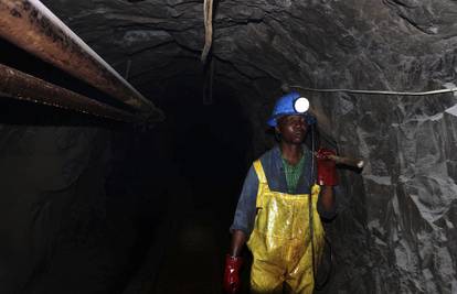 Bande naoružane praćkama iz rudnika ukrale četiri tone zlata 