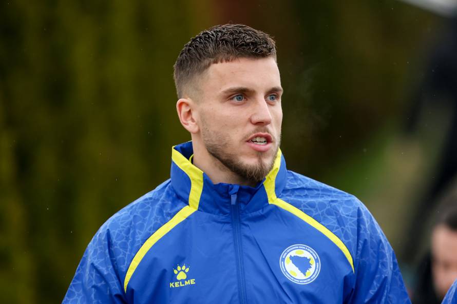 Sarajevo: Trening nogometne reprezentacija BiH uoči finalne utakmice doigravanja za Svjetsko prvenstvo