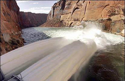 SAD: Amerikanci namjerno potopili NP Veliki kanjon