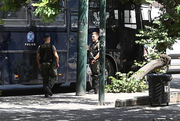 Atena: Jako osiguranje ispred hotela od kuda GNK Dinamo putuje za Zagreb