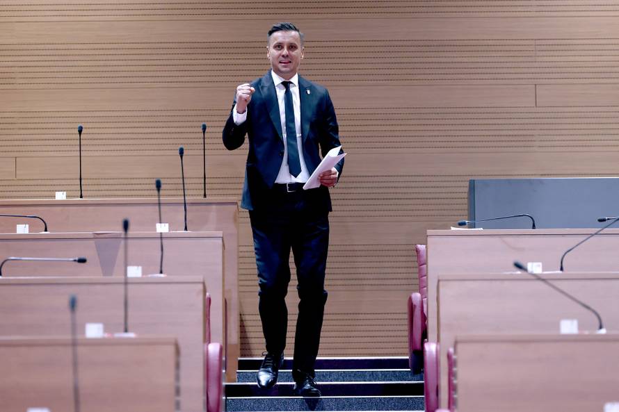 Zagreb: Sabor sjednicu nastavio raspravom o izvješću MIP-a, sabornica gotovo prazna