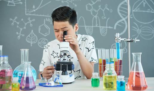 Budu&cacute;i inovatori - uklju&ccaron;ivanje djece i u&ccaron;enika u STEM edukacije