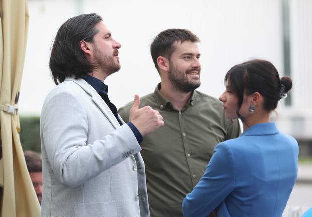 Zagreb: Doček izbornih rezultata u izbornom stožeru Marije Selak Raspudić