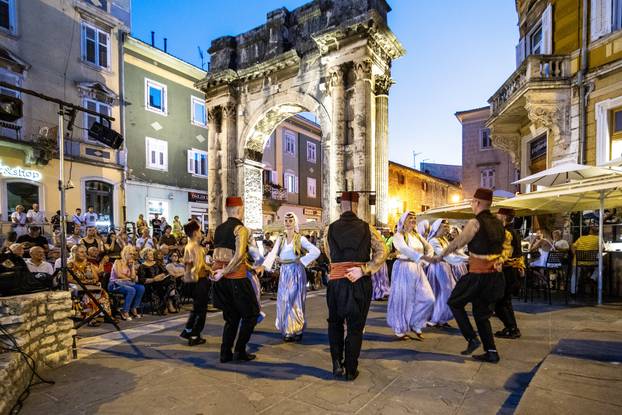 Pula: Održan festival bošnjačke kulture