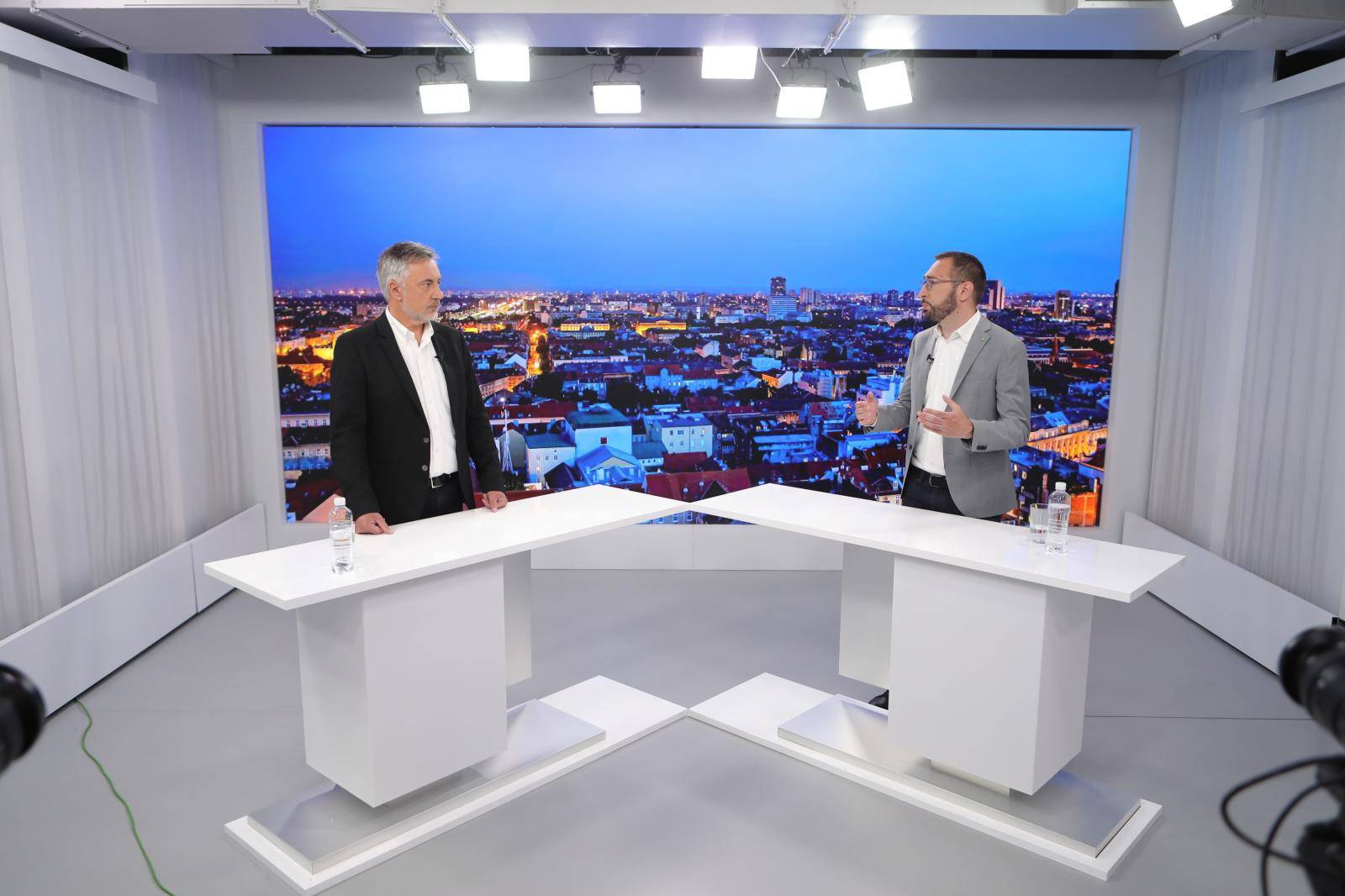 Najburniji detalji debate: Škoro ne zna da ne postoji spalionica, Tomašević ne bi dao glas ocu...