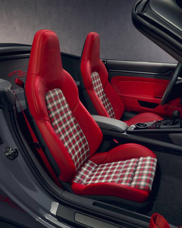 FOTO Noga na gasu i vjetar u kosi: Ovo je Porsche 911 GT3 S/C s ručnim mjenjačem  i 510 konja
