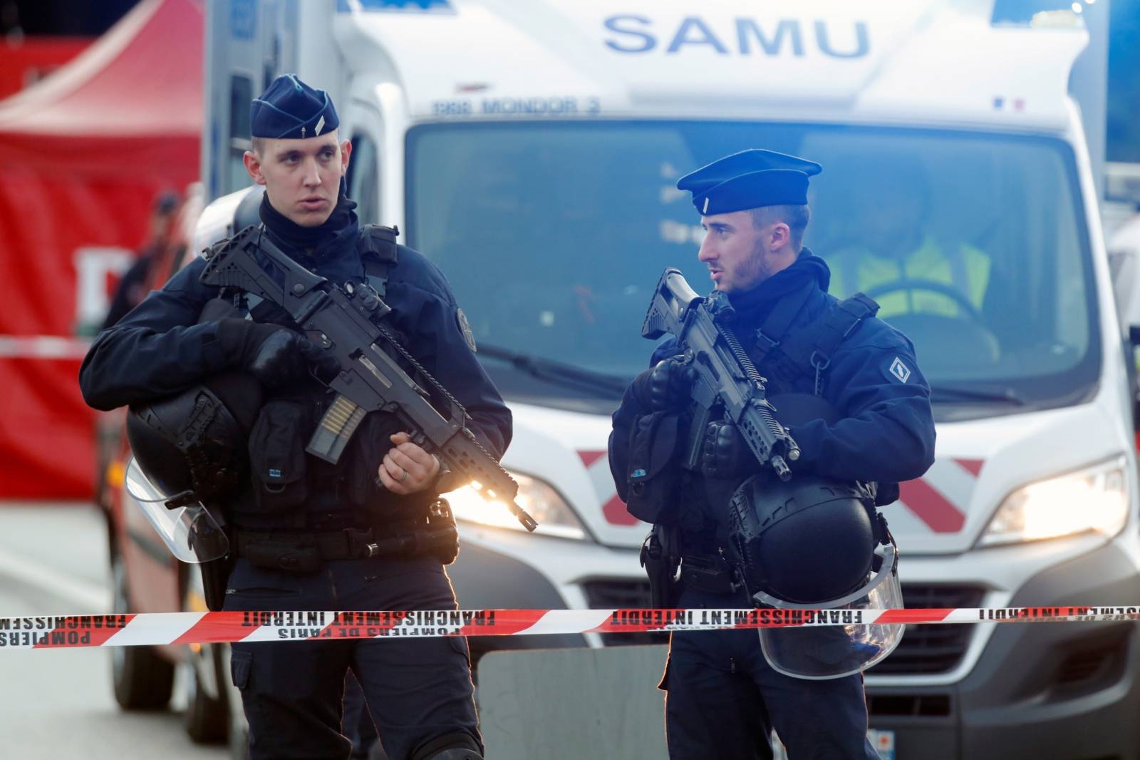 Stravični napad u Francuskoj: Ranio sedam i ubio dvoje ljudi