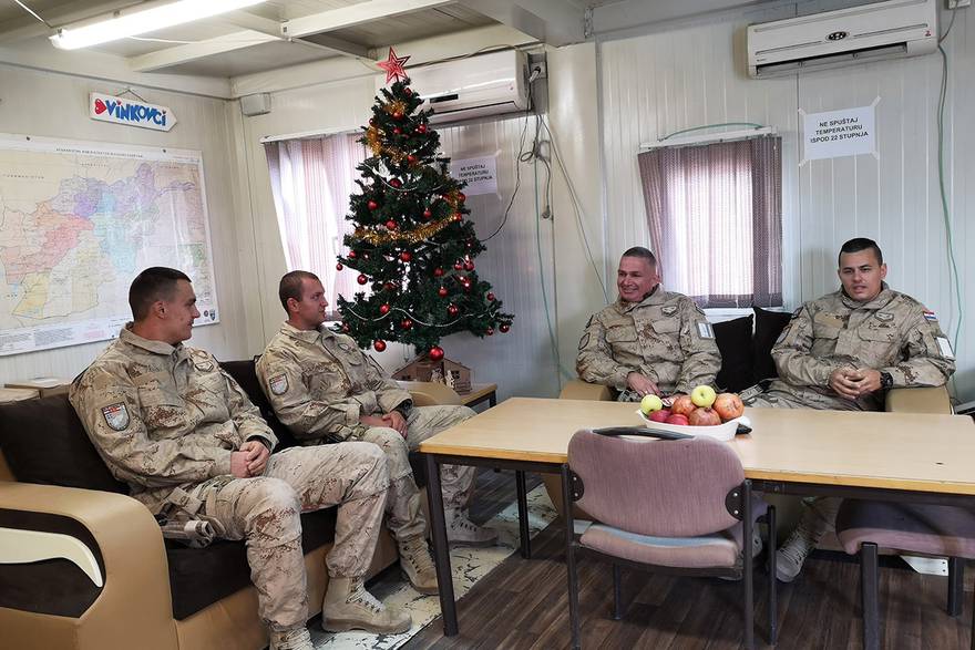 Hrvatski vojnici čestitali Božić iz Afganistana