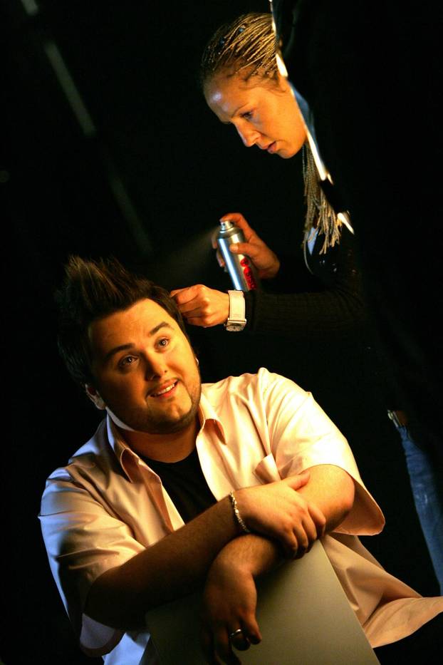 ARHIVA - Velika Gorica: Jacques Houdek snimio spot za pjesmu 'Živim za to'