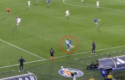 VIDEO Neviđena glupost u tri čina! Ušao u igru, udario Vinija, pa dobio izravni crveni karton