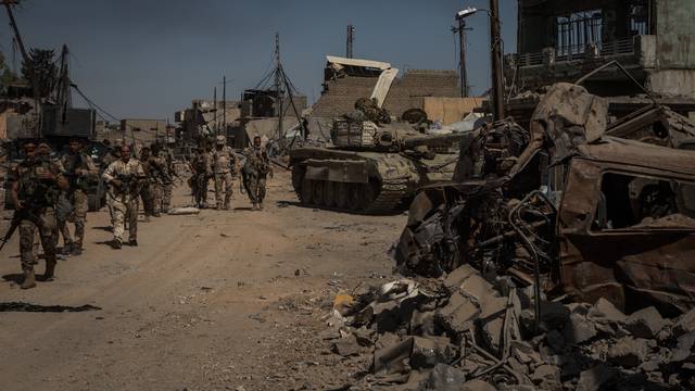 Heavy fighting in Mosul