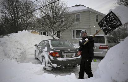Snježna oluja Octavia u dijelu SAD-a odnijela osam života
