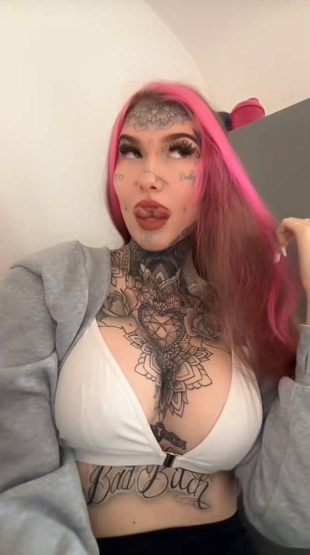 FOTO Ima 21 godinu, a cijela je istetovirana! Evo kako je prije izgledala: 'Roditelji su zgroženi'