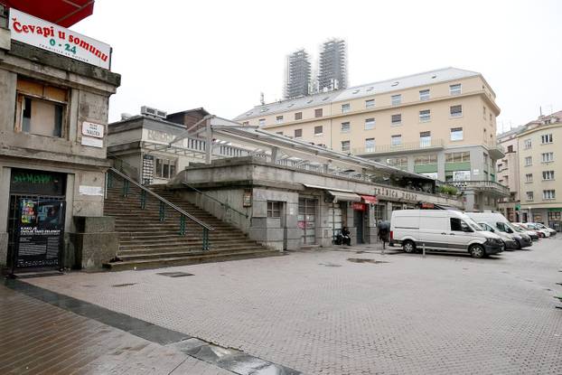 Zagreb: Dolac je jutros pust, prodaja je premještena na Europski trg