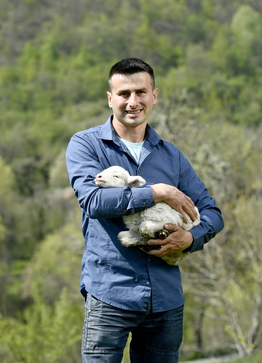 Dušan: Djevojke nisu vrijedne mojih suza, razočarale su me...