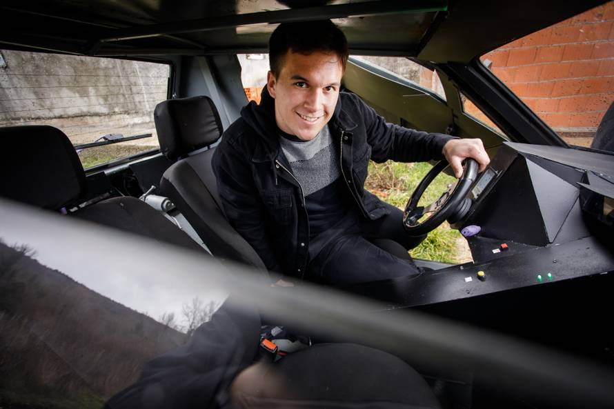 Tesla iz Runovića: 'Moj bicikl 'priča' preko kacige, zna sve!'