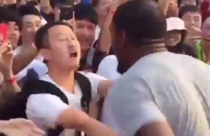 Ludnica u Kini: Pogledajte kako je Durant 'nabrijavao' navijača