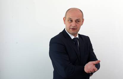 Sudac Mislav Kolakušić: Iako je loš, Vlada ide u 'Lex Todorić'