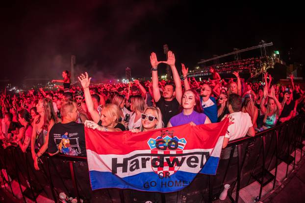 Split - Treca Vecer Ultra Festivala. DJ  Hardwell. 