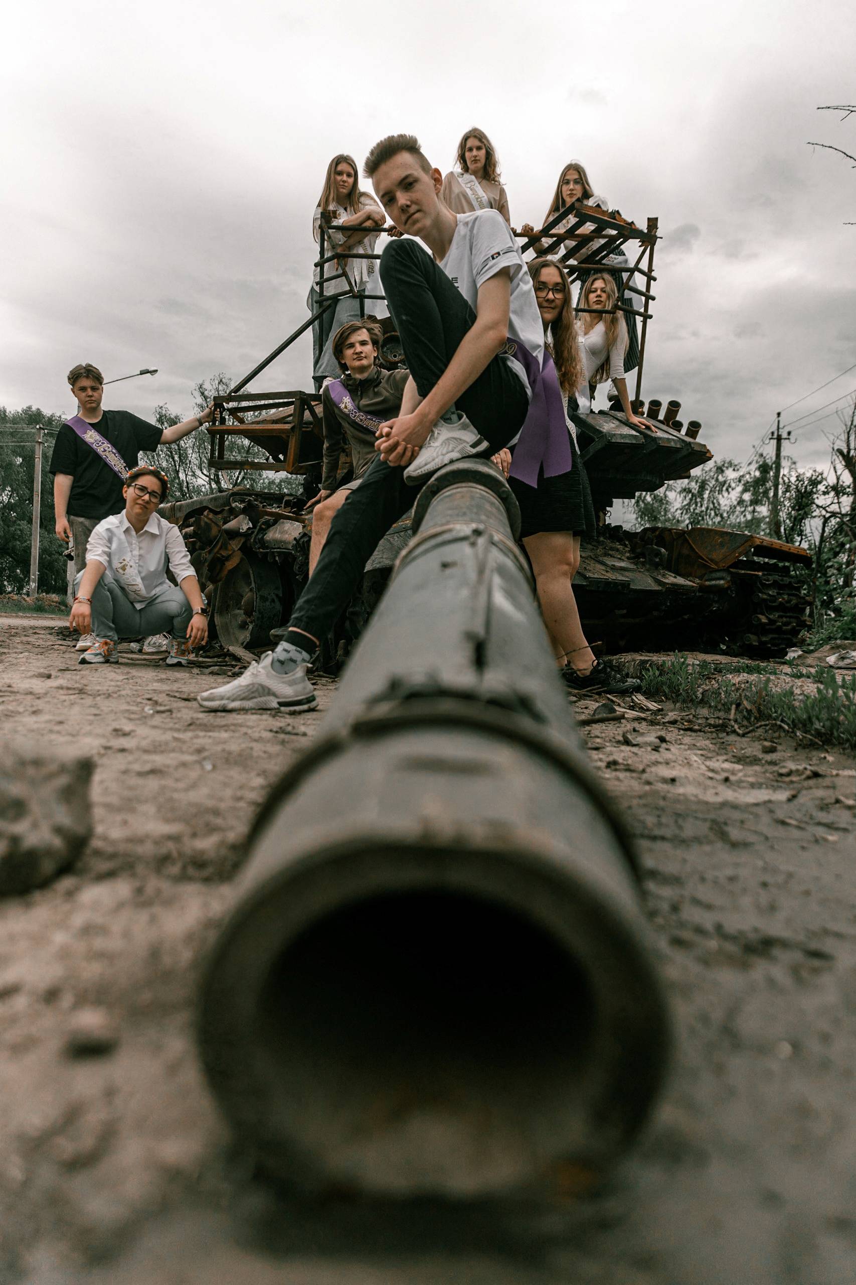 Photographer creates graduation album with Chernihiv ruins as backdrop