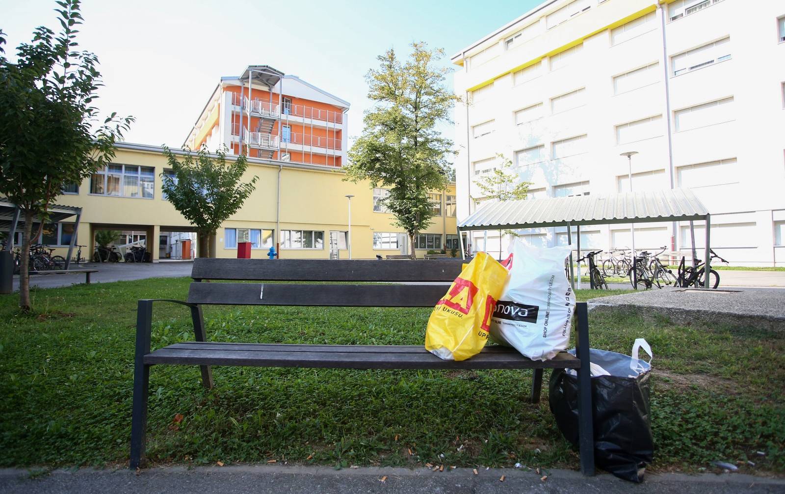 Građani čije su nekretnine stradale u potresu sele i SD Cvjetno u hostel Arena