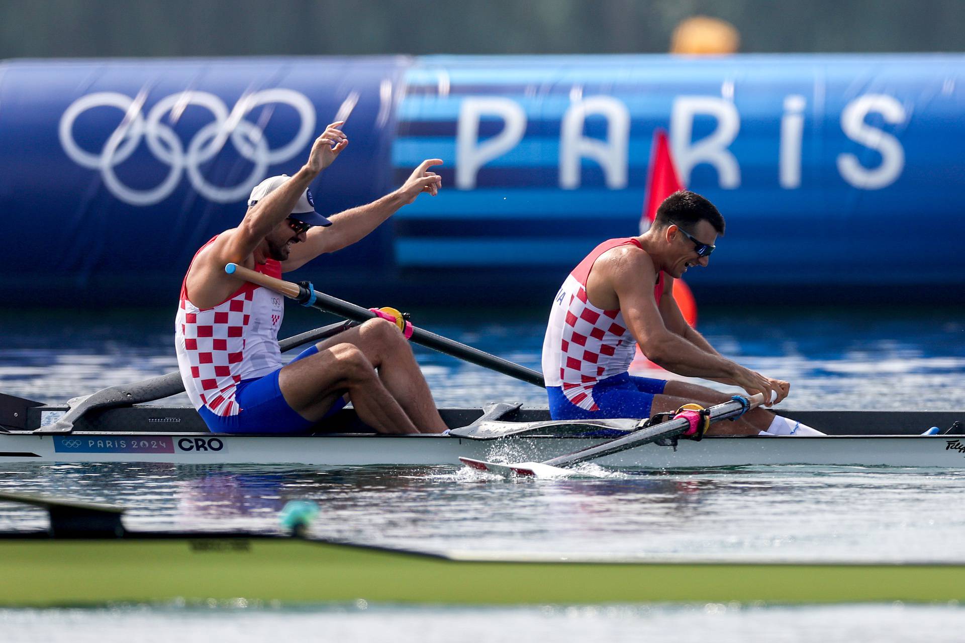 Pariz: Braća Sinković osvojila zlato na Olimpijskim igrama u dvojcu bez kormilara