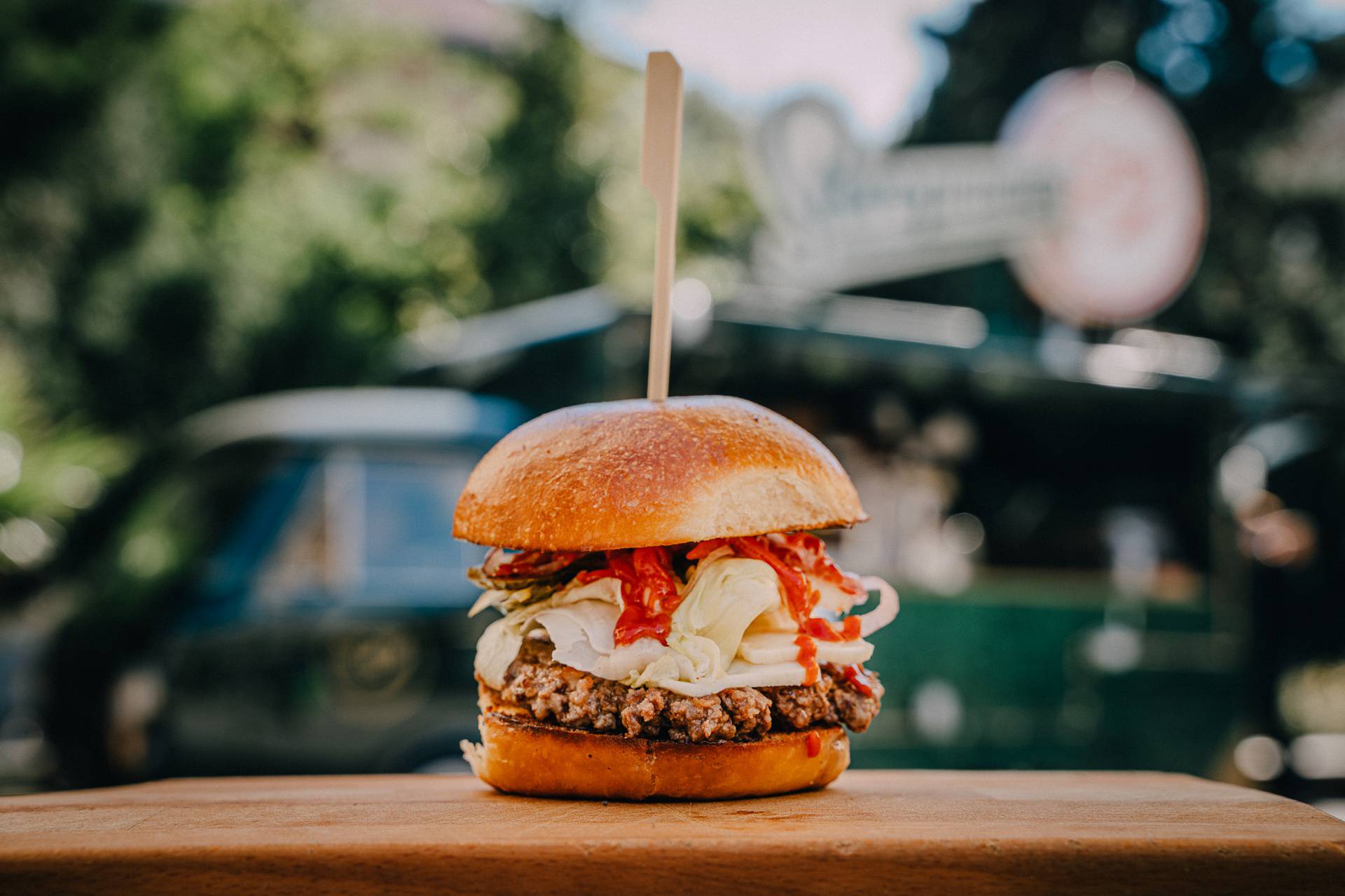 Otvoren Zagreb Burger Festival za sve ljubitelje mesnih delicija