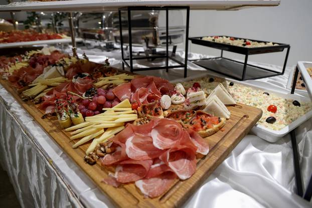 U Zadru održan Bal umirovljenika, zaplesao i ministar Šime Erlić