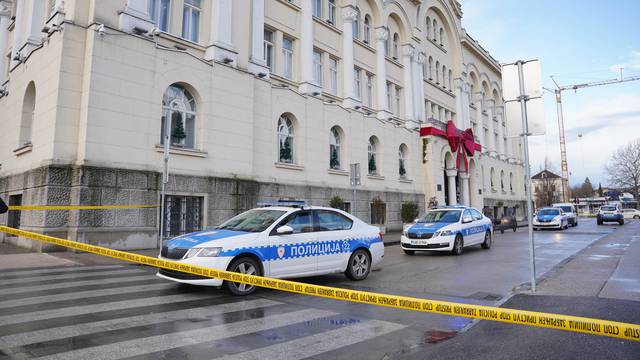 Centar Banja Luke blokiran zbog dojave o bombi u Gradskoj upravi