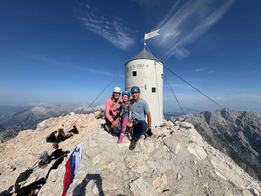 Angela (7) je djevojčica bez granica! 'Ne idem još ni u školu, a već sam osvojila Triglav'