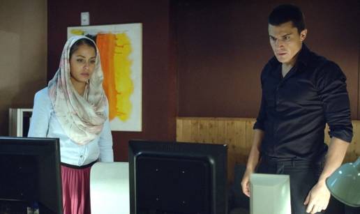 Faruq saznaje da je F&aacute;tima provela no&cacute; u dru&scaron;tvu Moreya 