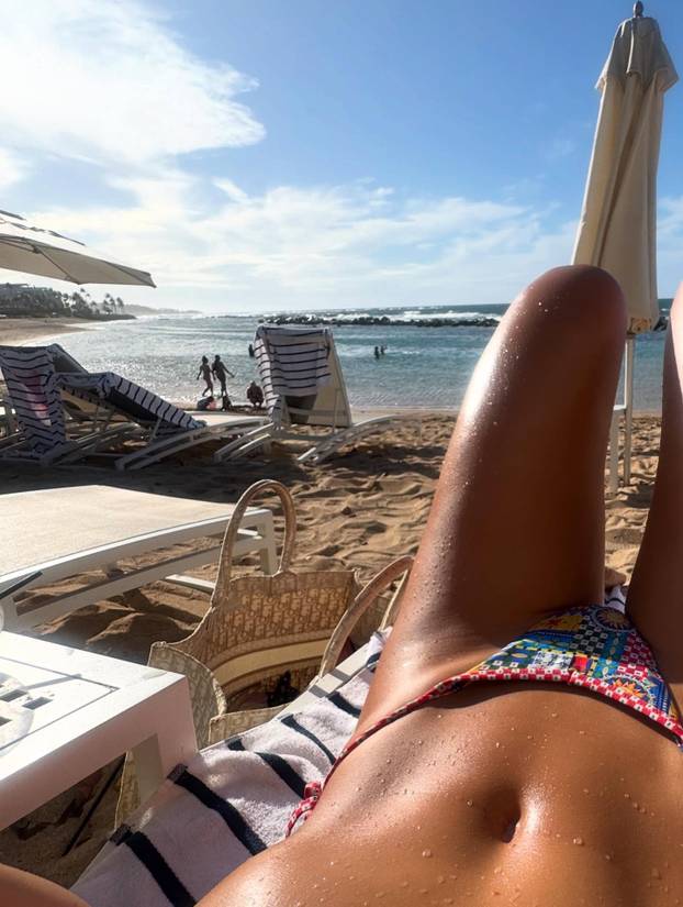 FOTO Jutta iz klizaljki uskočila u badić! Evo što radi nakon Igara