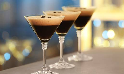 Espresso martini je savršeno piće za sve zaljubljenike u kavu