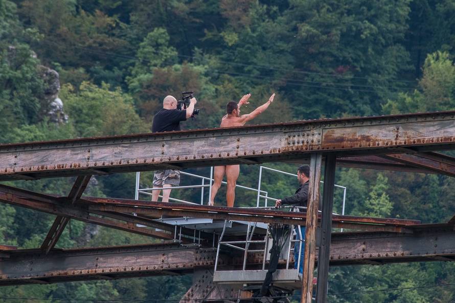 Našli nesretnog Slovenca? Iz Drine izvukli tijelo u gaćama...