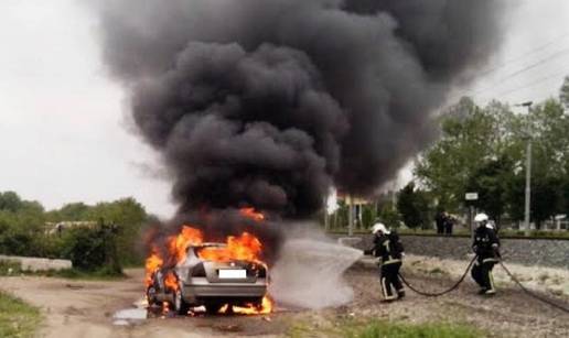 Škoda u plamenu: Istražuju je li to auto koji su vozili ubojice