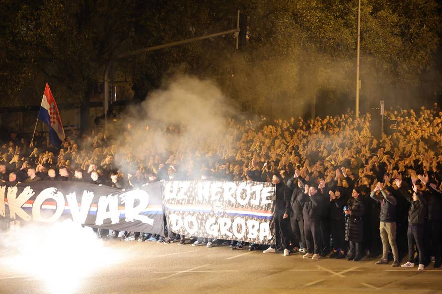 Split: Održan mimohod Torcide za Vukovar