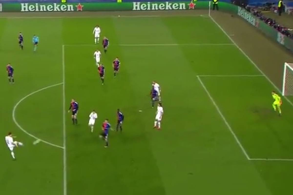 Noć prekrasnih golova: Zabijali Hamšik, Özil, De Bruyne, Zuffi