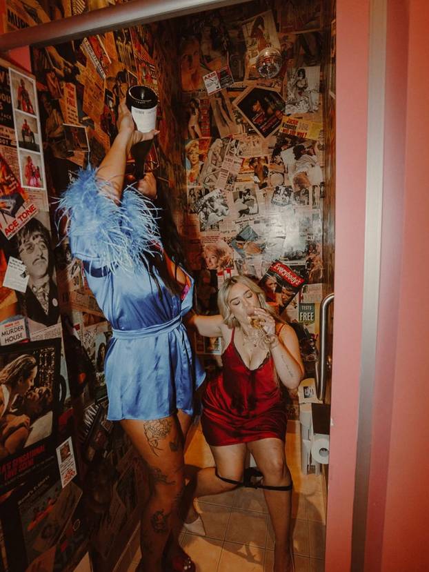 Majka dala otkaz u banci zbog zarade na internetu: 'Prijavili su policiji da ugrožavam djecu'