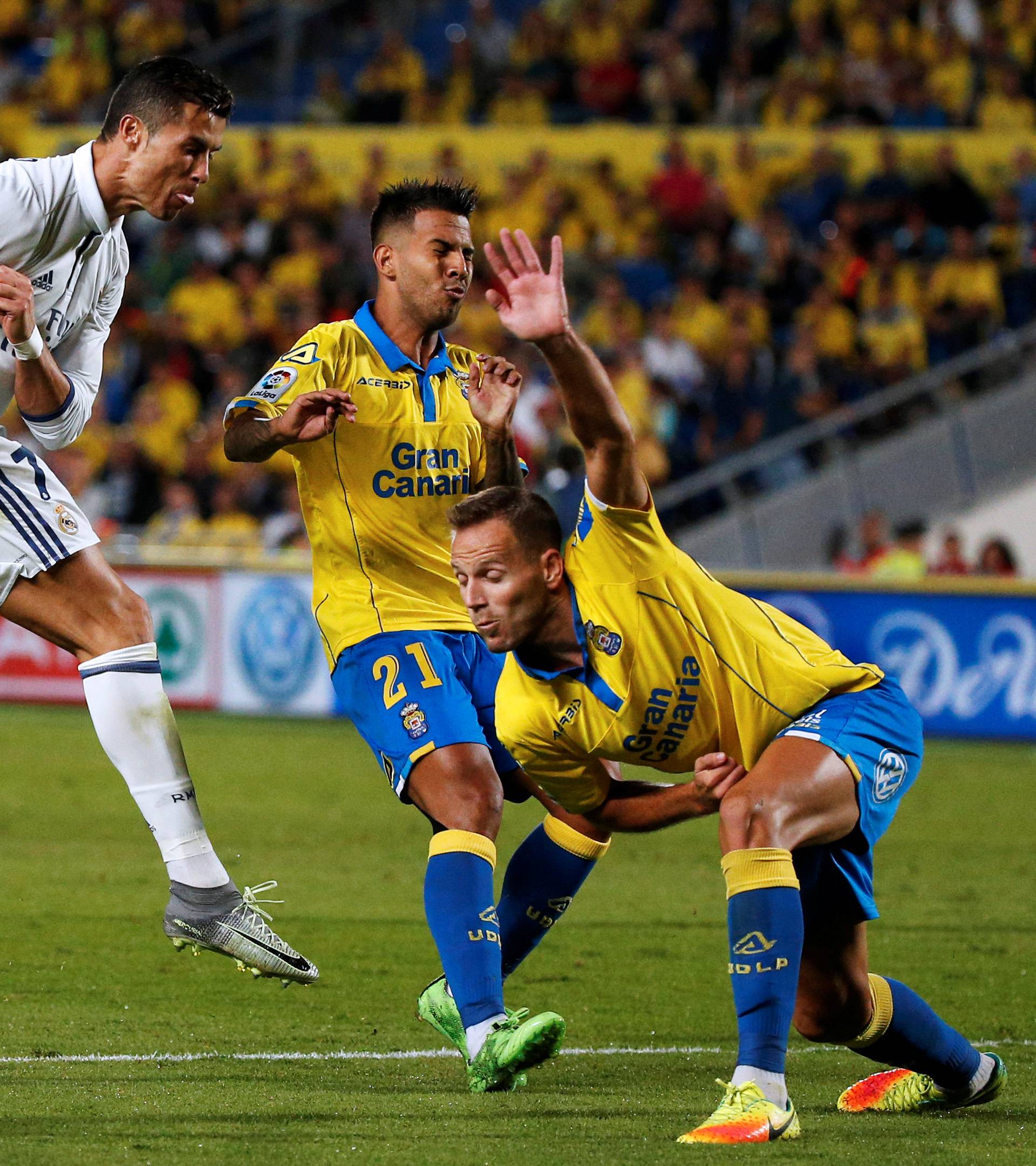 Football Soccer - Spanish Liga Santander - Las Palmas v Real Madrid