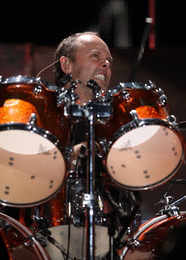 ARHIVA - 2010. Zagreb: Metallica na Hipodromu oduševila preko 30 tisu?a fanova, a kiša je lijevala kao iz kabla