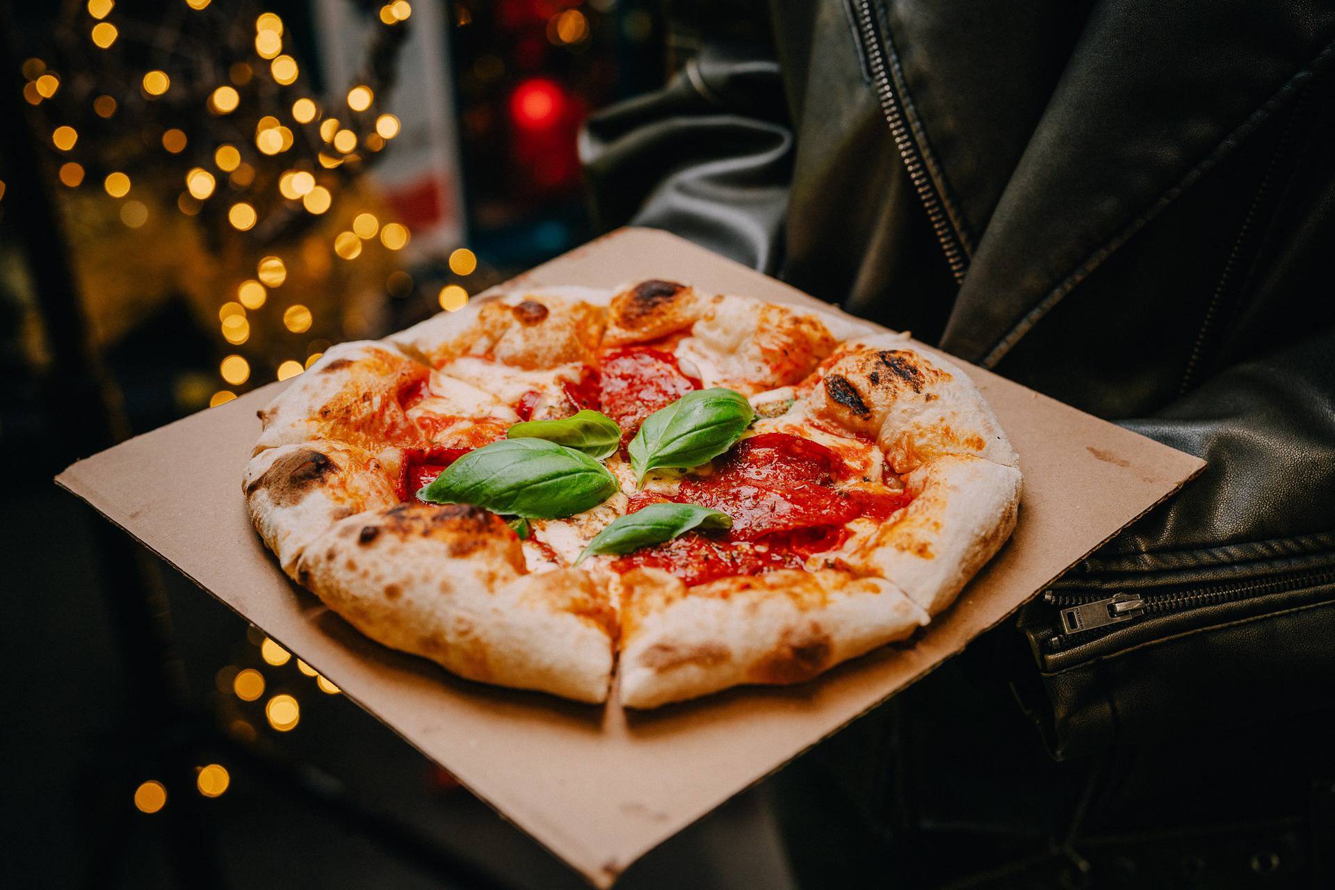 Saznali smo što će se jesti i piti na Fuliranju: Wagyu govedina, fritule s pistacijama, pizze...