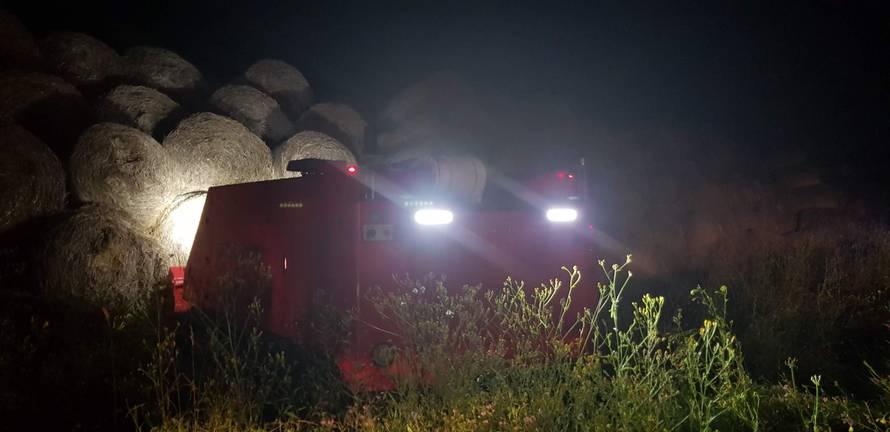 Buknuo požar u tvornici papira u Radničkoj cesti u Zagrebu