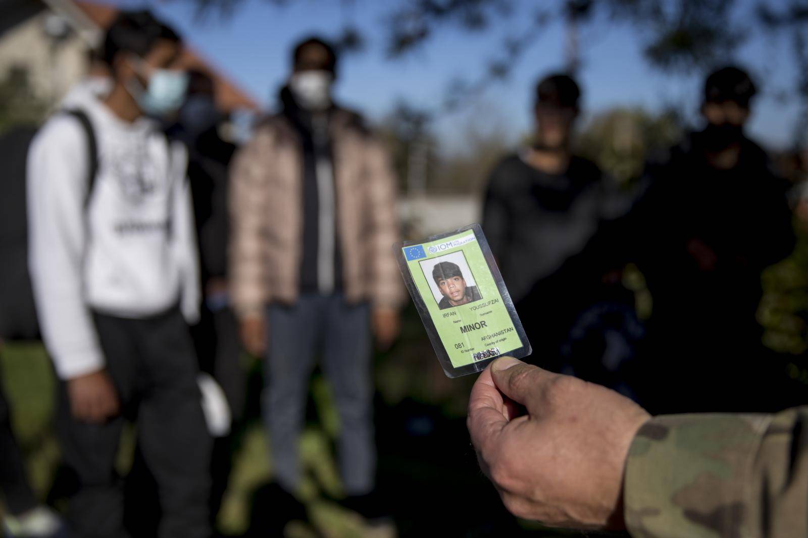 Patrola s graničnom policijom BiH u Zvorniku, mjestu na kojem preko Drine ulazi najviše migranata