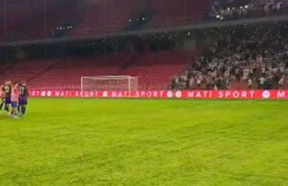 VIDEO Igrači Hajduka nakon još jednom debakla otišli pozdraviti Torcidu. Evo kako su reagirali