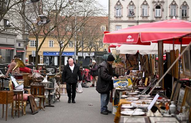 Zagreb: Sajam antikviteta na Britancu
