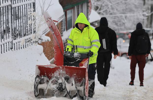 Zagreb: Započela skijaška sezona na Sljemenu 