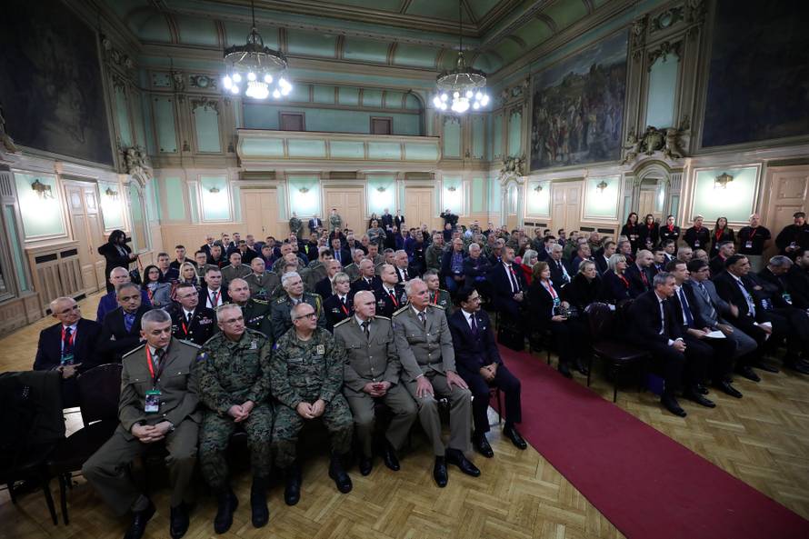 Sarajevo: Prezentacija namjenske industrije Hrvatske za Ministarstvo obrane i Oružane snage BiH